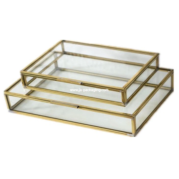 Altın Metal Çerçeveli Akrilik Kutu